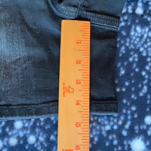 A Beautiful Soul Black Wash 5” High Rise Jean Short Size 18, NWT - Picture 9 of 15